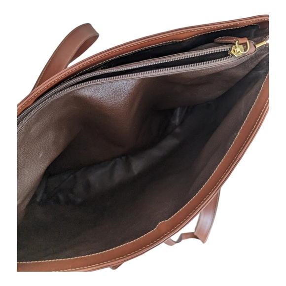 Burberry Regent Tote Haymarket Coated Canvas Medium - Picture 4 of 13